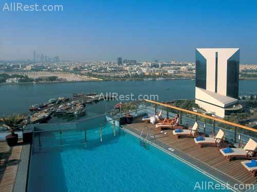 Hilton Dubai Creek 26